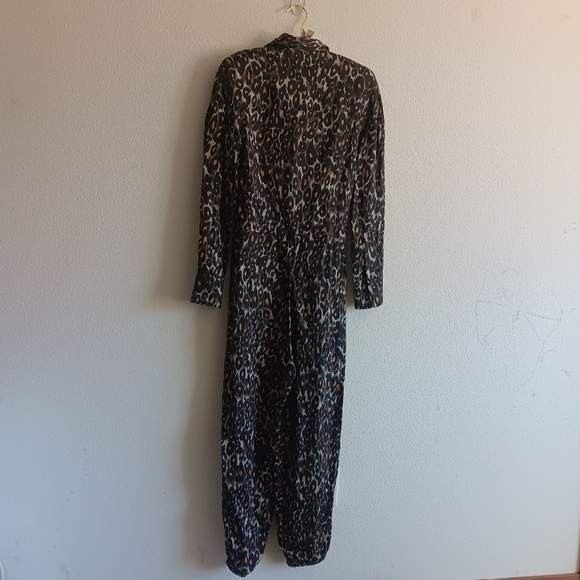 EUC R13 size XS Animal Print Jumpsuit . Missing belt - Picture 10 of 10